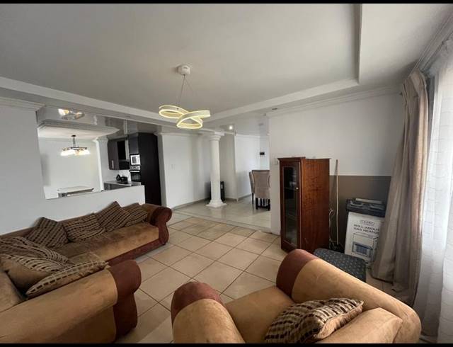 3 BEDROOM HOUSE FOR SALE IN MEADOWLANDS WEST